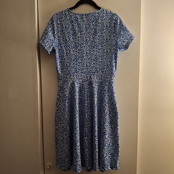 MS Basic Women's Floral Blue Fit and Flare Wrap Midi Dress - Picture 2 of 5